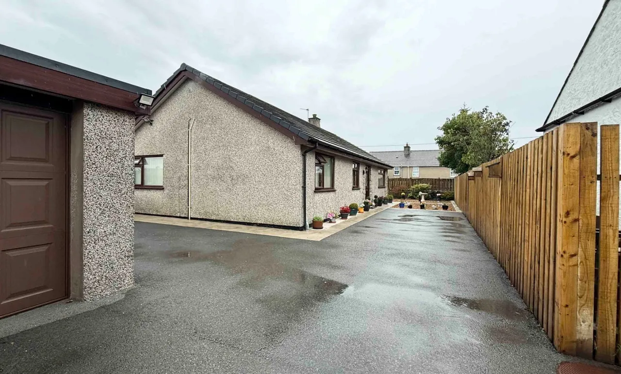 Swn Yr Engan, Gaerwen, LL60, photo 26