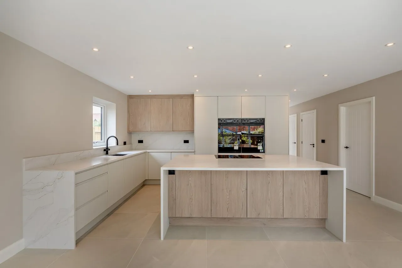 Driftwood, Walford Heath, Shrewsbury, Shropshire, SY4 2HT, photo 3