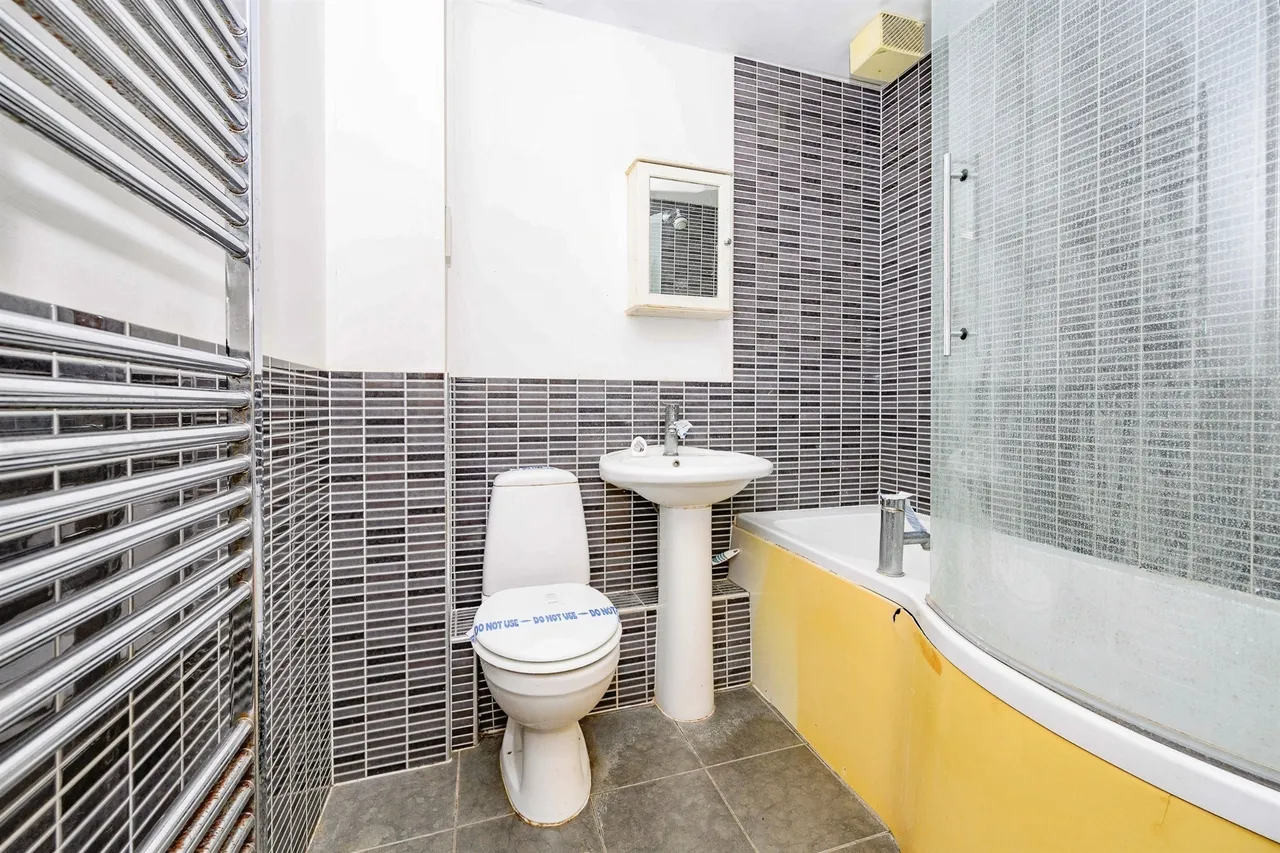 St. Albans Road, Watford, WD25, photo 13