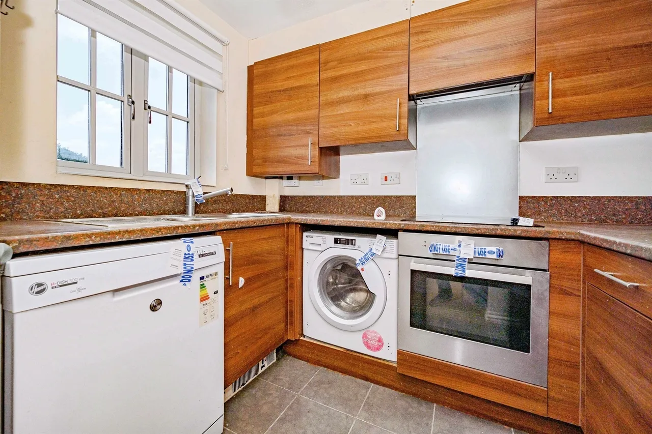 St. Albans Road, Watford, WD25, photo 17