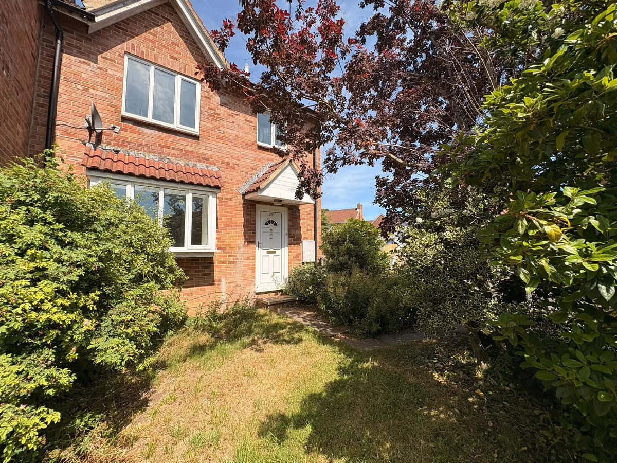 Badbury Drive, Blandford Forum, DT11, photo 13