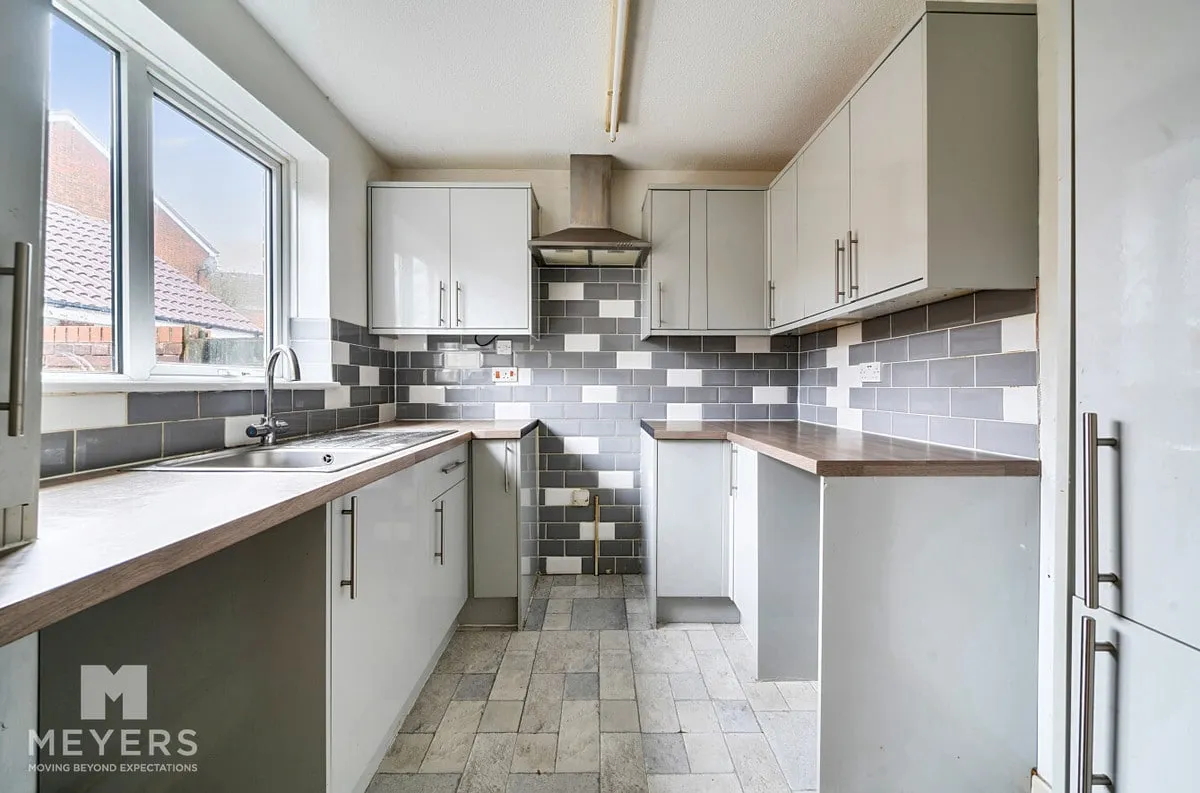 Badbury Drive, Blandford Forum, DT11, photo 4
