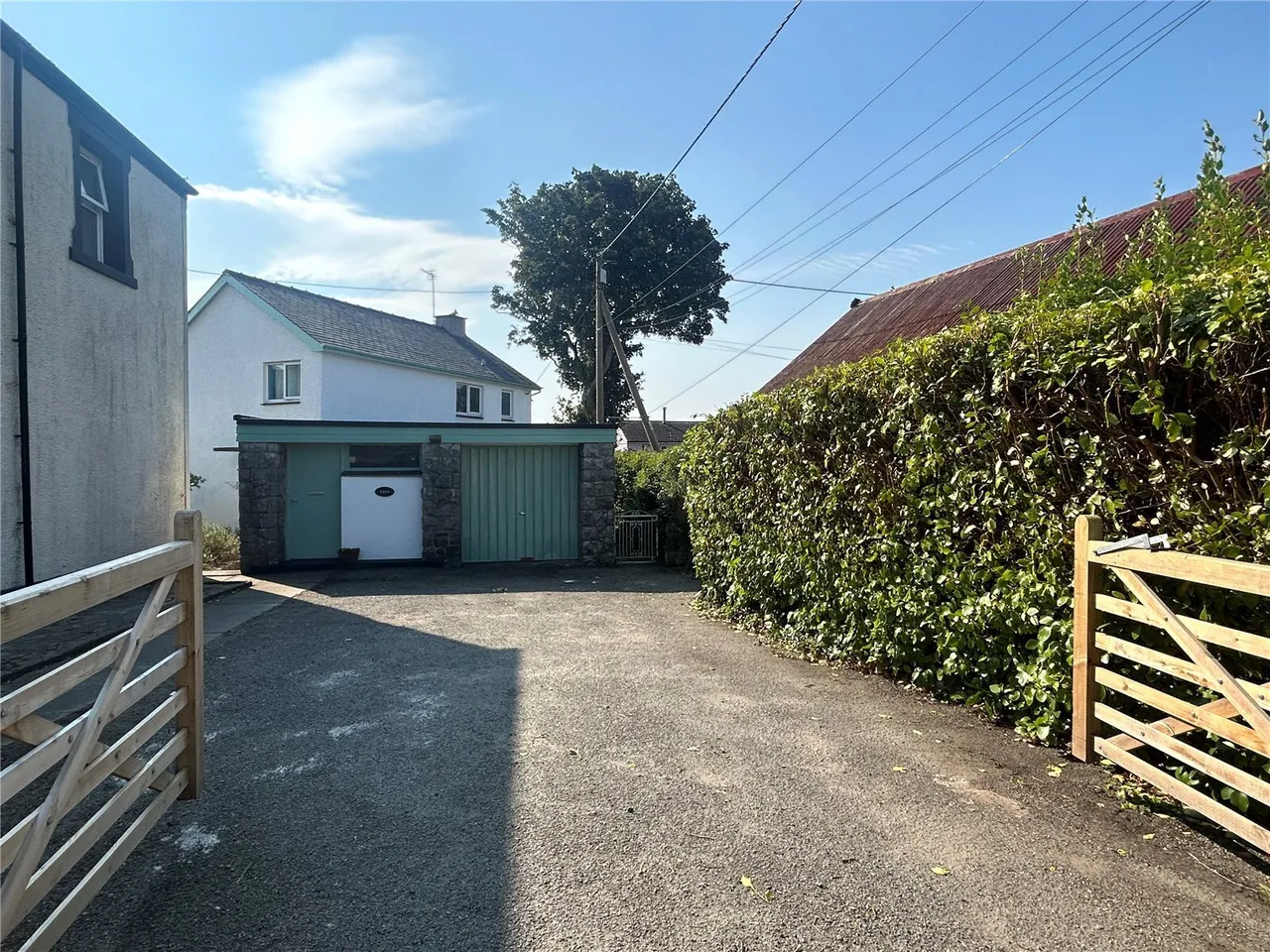 3 bed house for sale, The Square, Pentraeth, LL75
