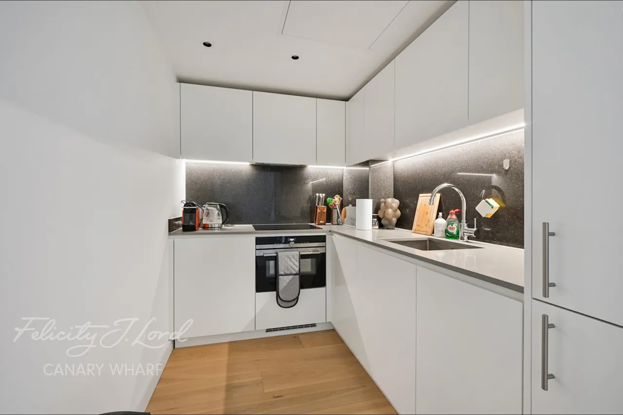 Landmark Pinnacle, Canary Wharf, E14, photo 6