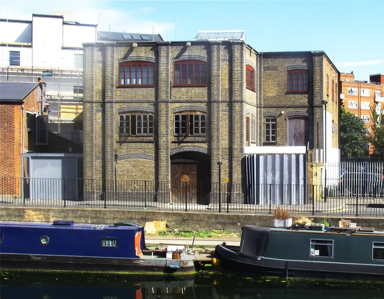 Andrews Road, London, E8, photo 18