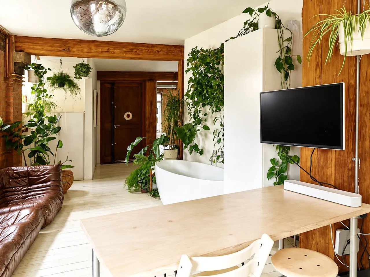Andrews Road, London, E8, photo 11
