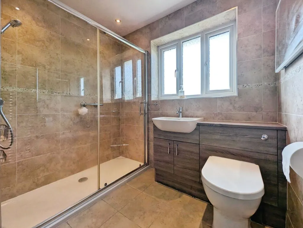 Newcastle Upon Tyne NE5 2JP, NE5, photo 8