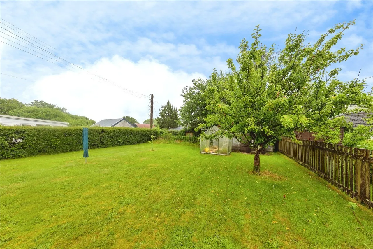 Maes Y Groes, Carmarthen, SA32, photo 19