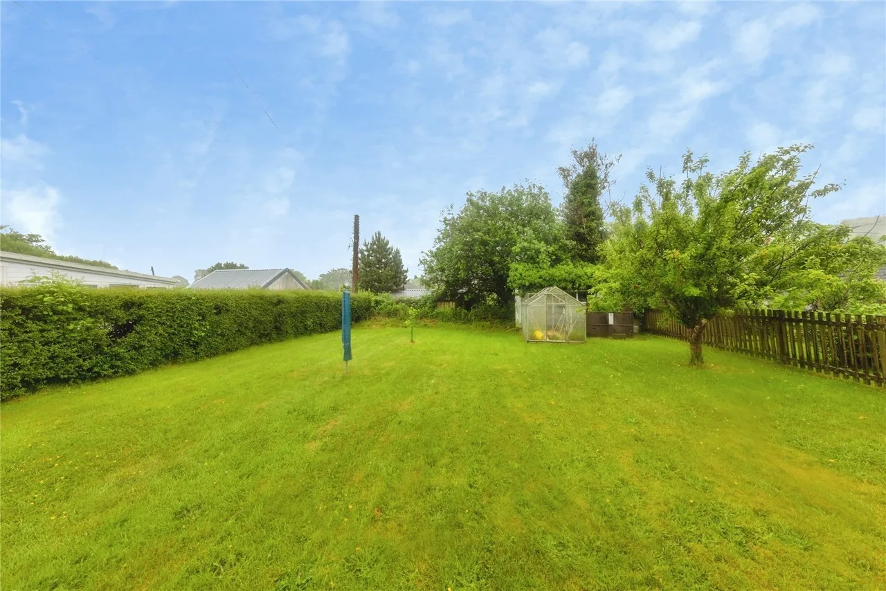 Maes Y Groes, Carmarthen, SA32, photo 2