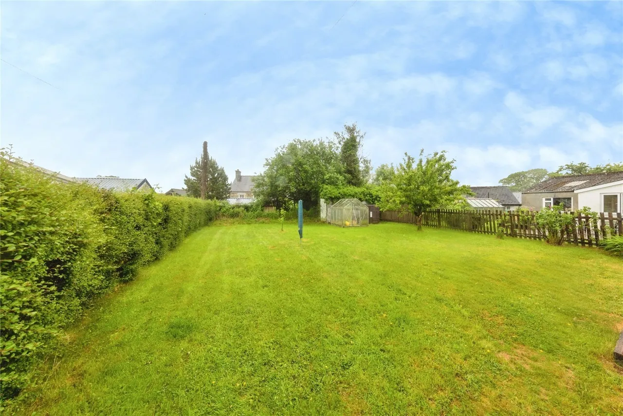 Maes Y Groes, Carmarthen, SA32, photo 18