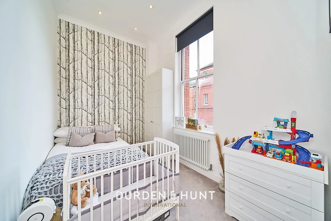 Brandesbury Square, Woodford Green, IG8, photo 12