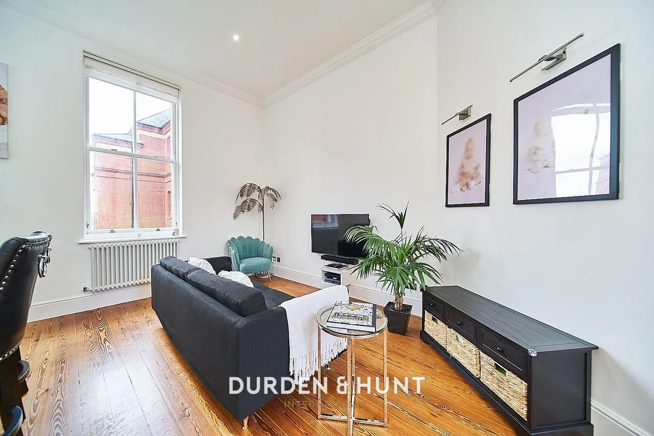 Brandesbury Square, Woodford Green, IG8, photo 8