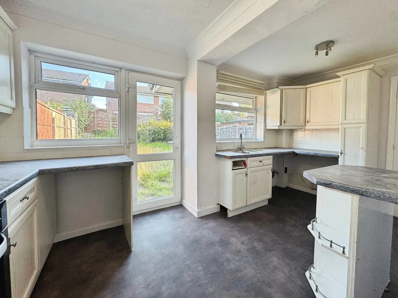 Irlam Road, Flixton, M41, photo 4