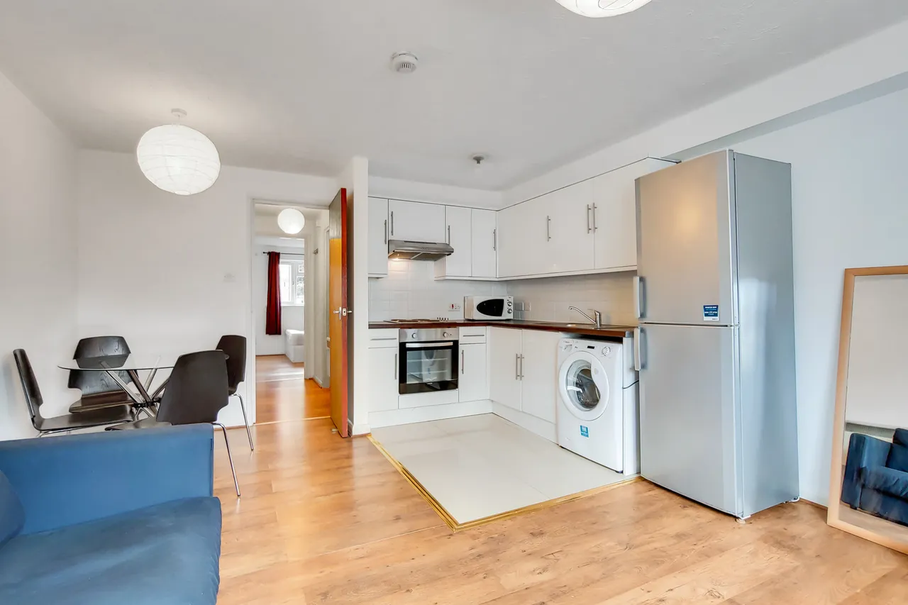 Ambassador Square, London, E14, photo 4