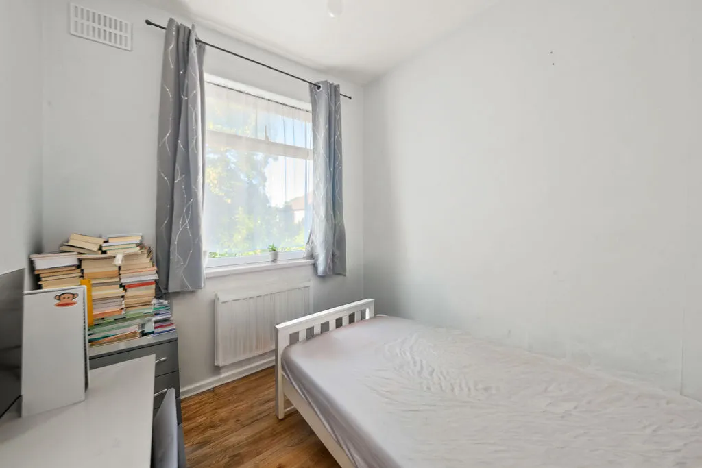 Oldfield Lane North, Greenford, photo 5