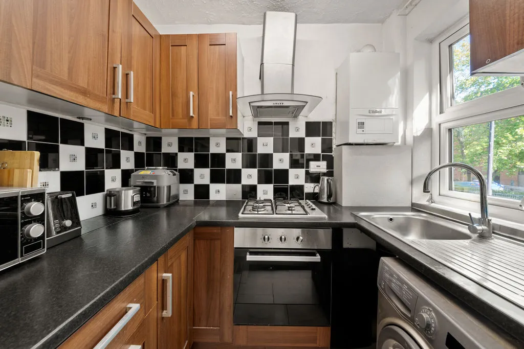 Oldfield Lane North, Greenford, photo 2