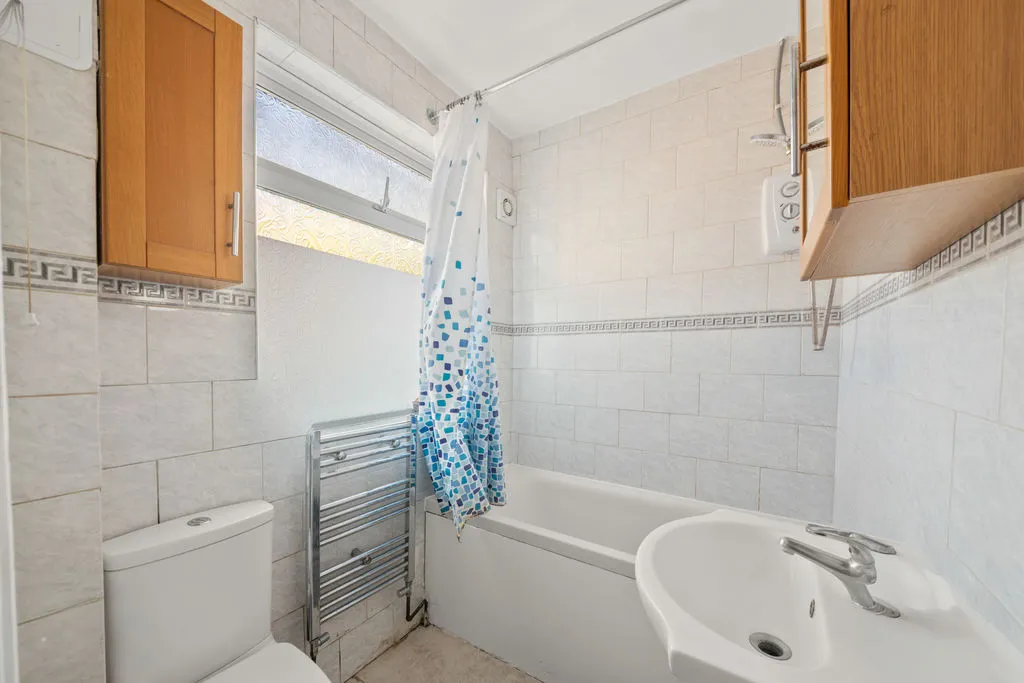 Oldfield Lane North, Greenford, photo 6