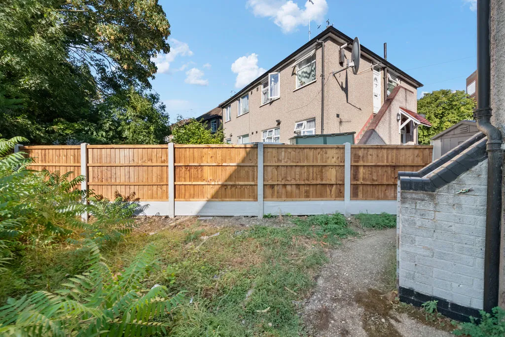 Oldfield Lane North, Greenford, photo 12