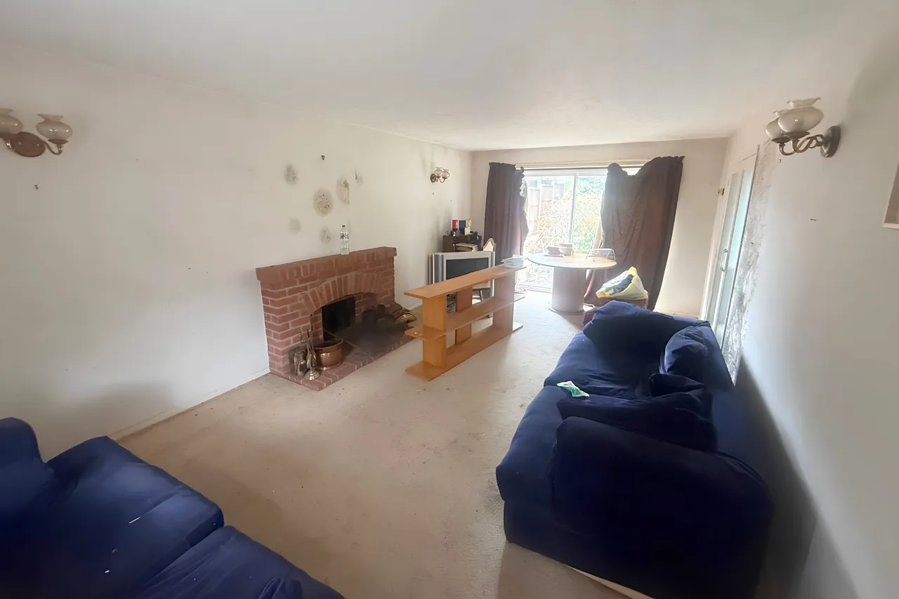 Tansy Close, Guildford, GU4, photo 4