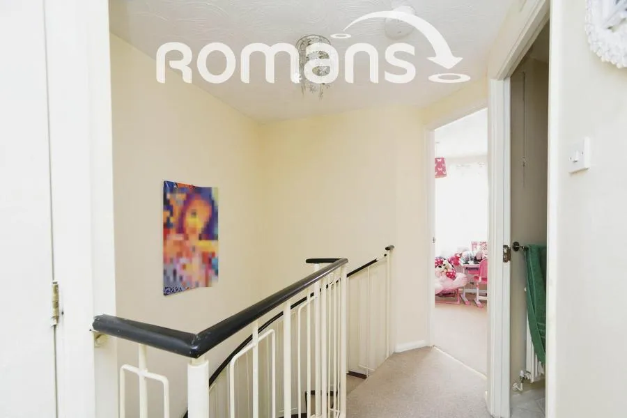 Gamekeepers Close, Swindon, SN25, photo 4
