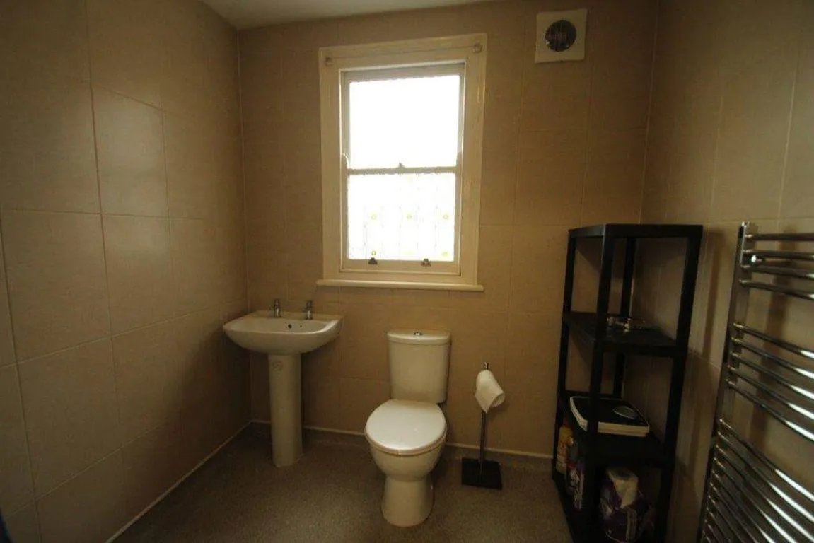 Lorne Road, LE2, photo 8