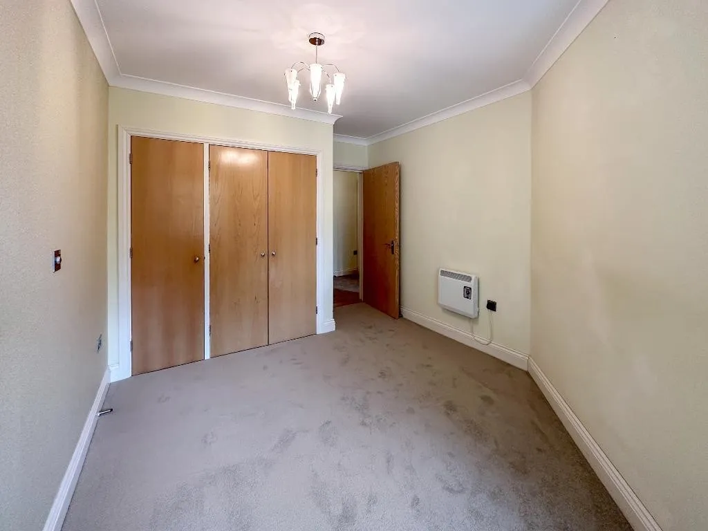 Limpsfield Road, Warlingham, photo 7