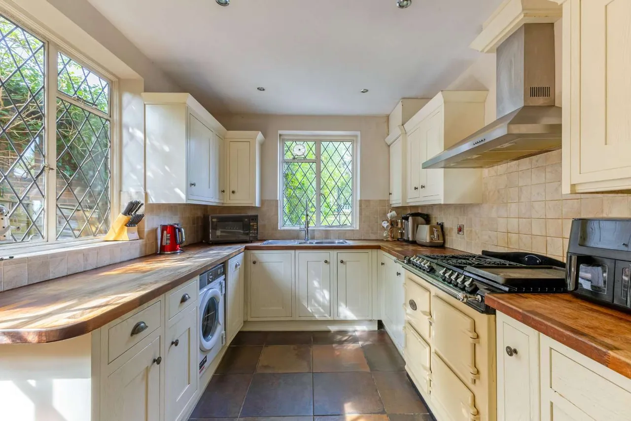 Carpenters Wood Drive, Chorleywood, WD3, photo 3