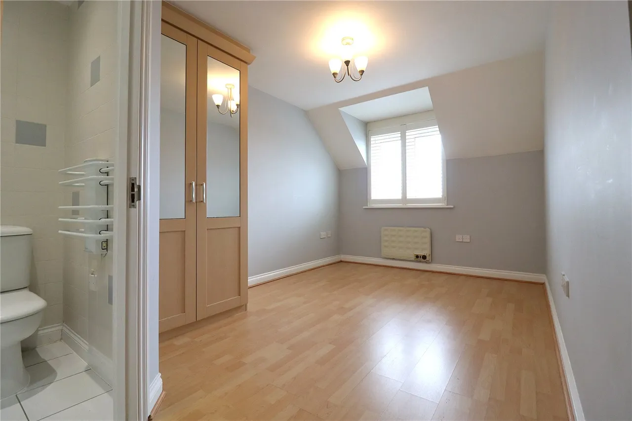Old Dairy Close, Fleet, Hampshire, GU51 3SJ, photo 4