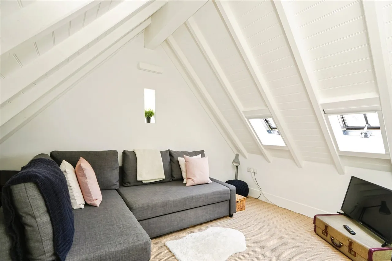 Filkins, Lechlade, GL7, photo 19