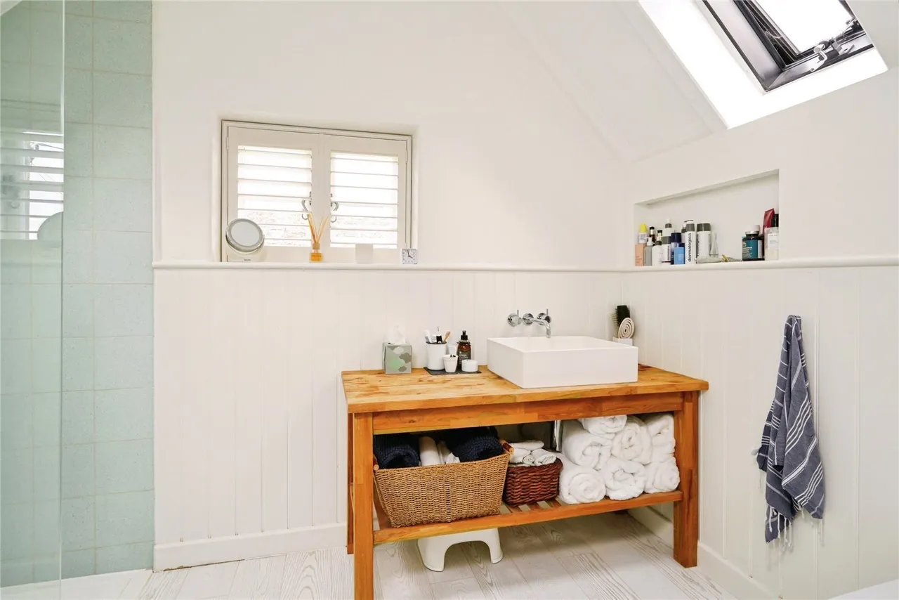 Filkins, Lechlade, GL7, photo 21