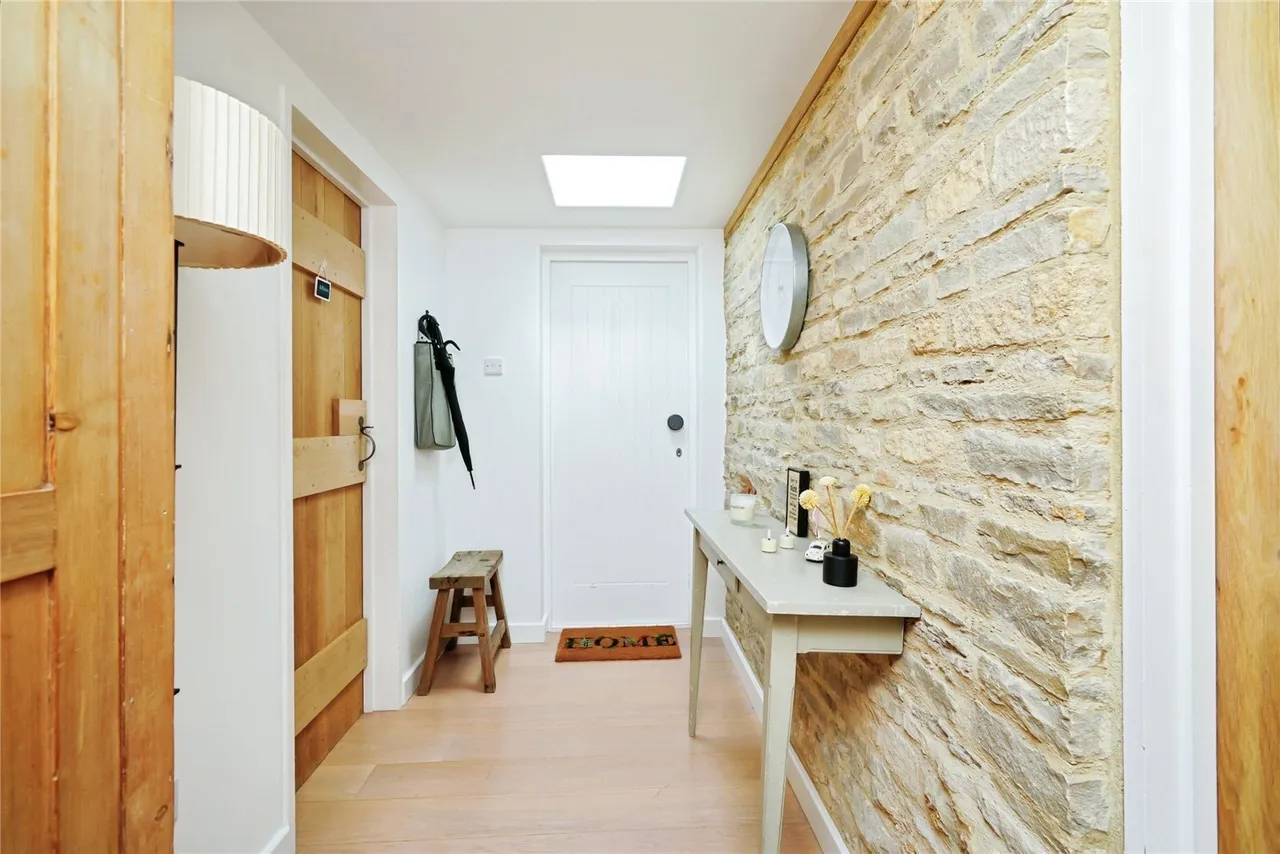 Filkins, Lechlade, GL7, photo 13