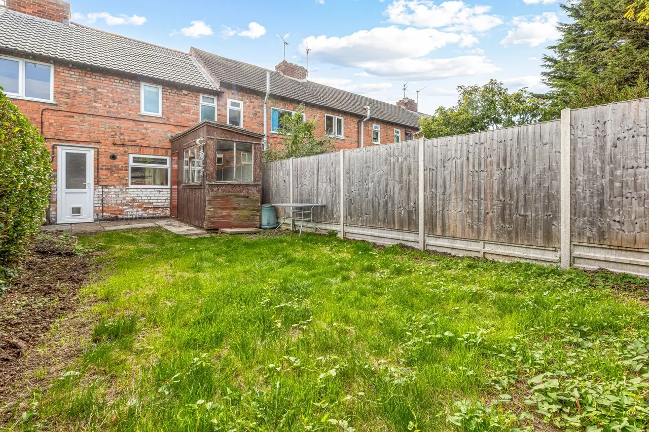 Curzon Avenue, Wigston, LE18, photo 10