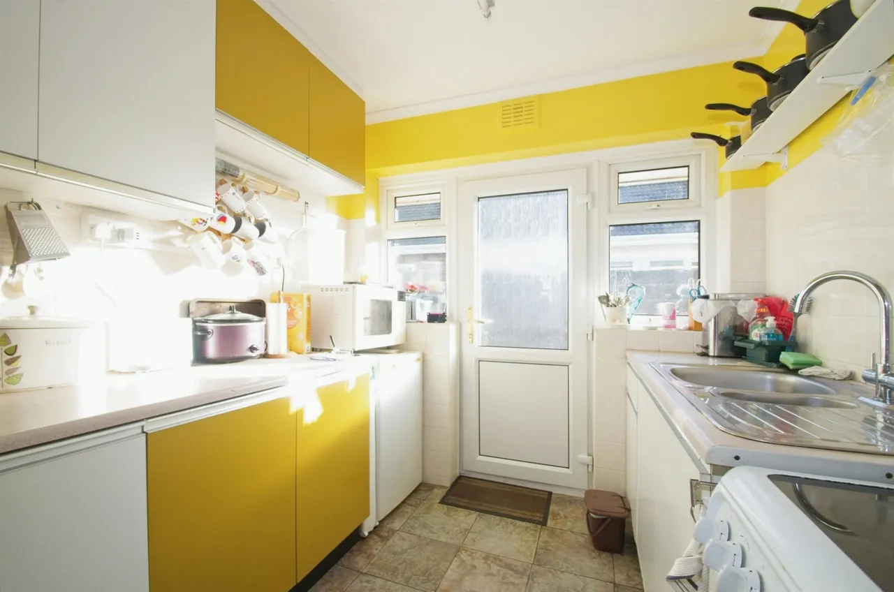 West Park Drive, Porthcawl, CF36, photo 6