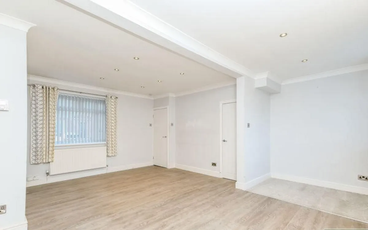Jarrow, NE32, photo 2
