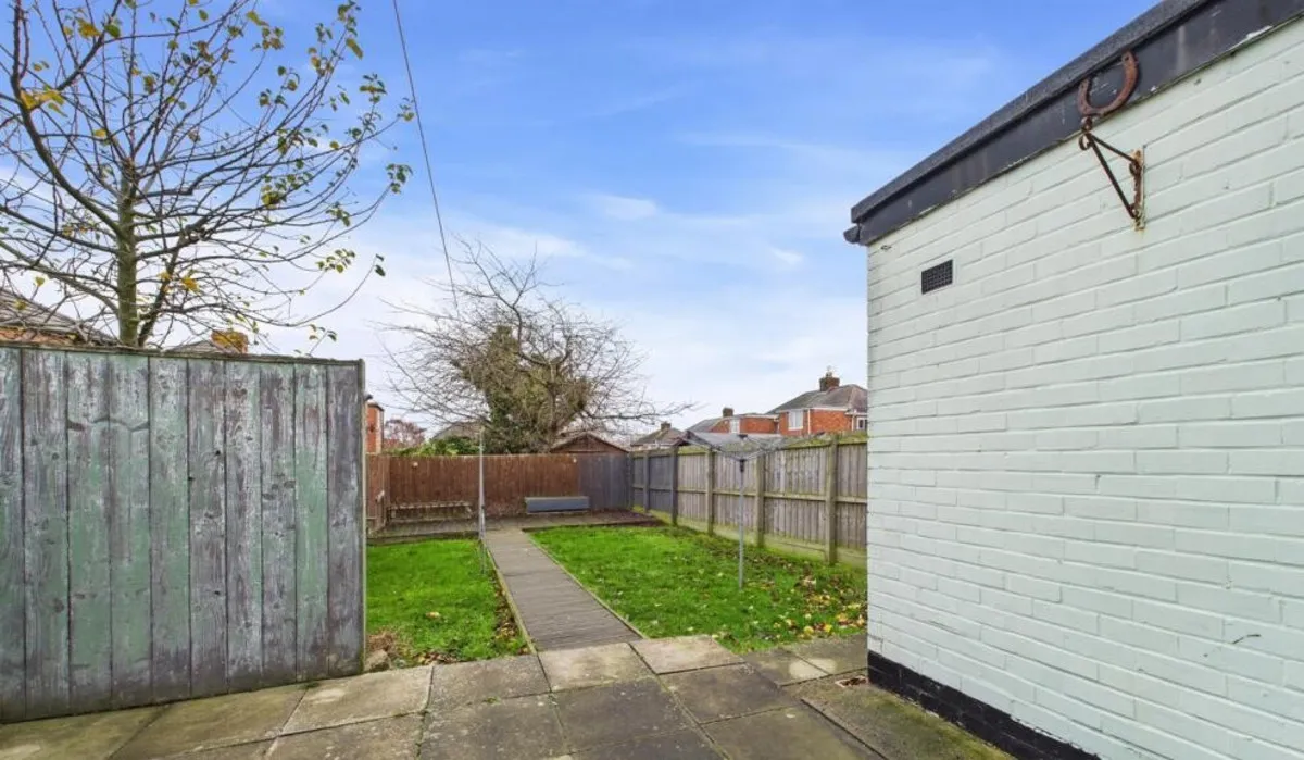 Jarrow, NE32, photo 12