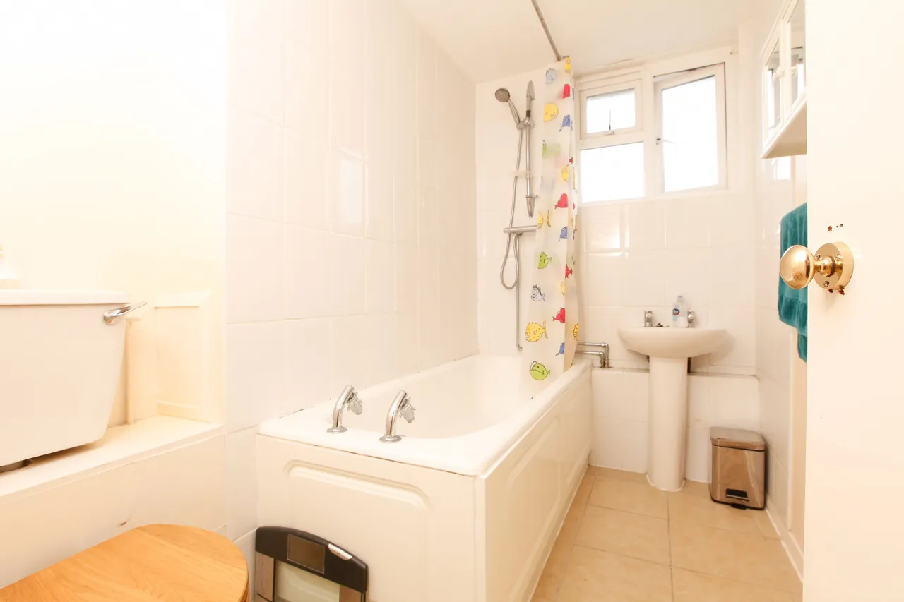 100 Whitworth Road, London, photo 5