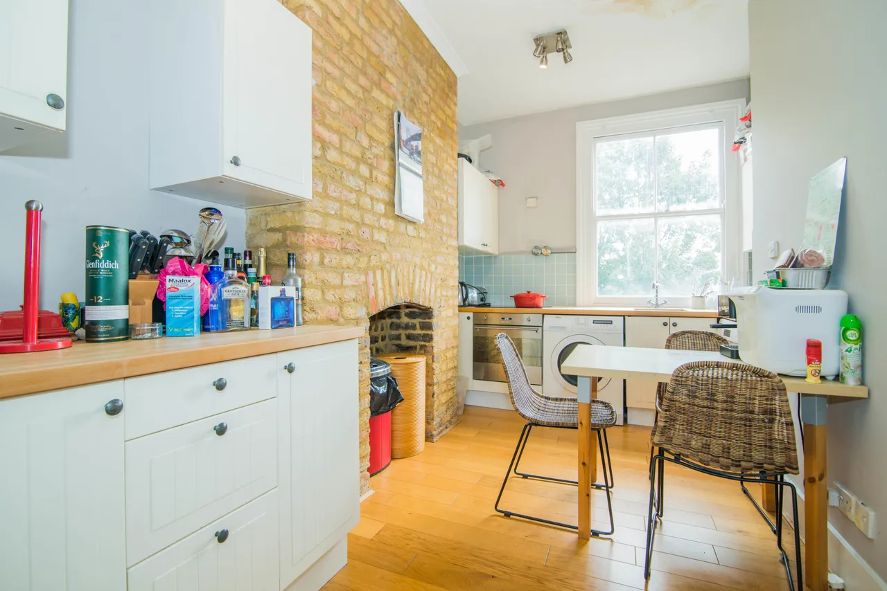 Battersea Rise, London, SW11, photo 4