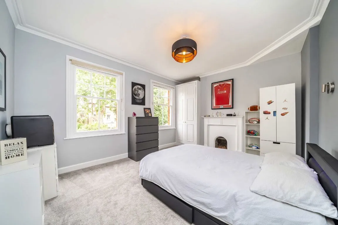 Kirkstall Road, SW2, photo 9