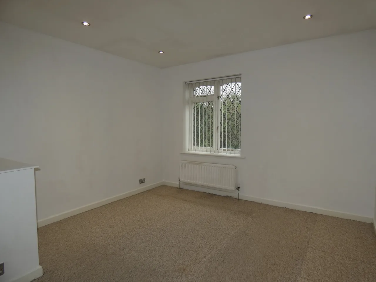 Glencoe Road, Hayes, Middlesex, Greater London, UB4 9SN, photo 5