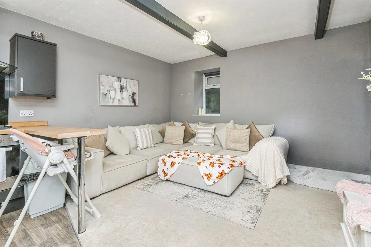 Beaumont Place, Batley, WF17, photo 9