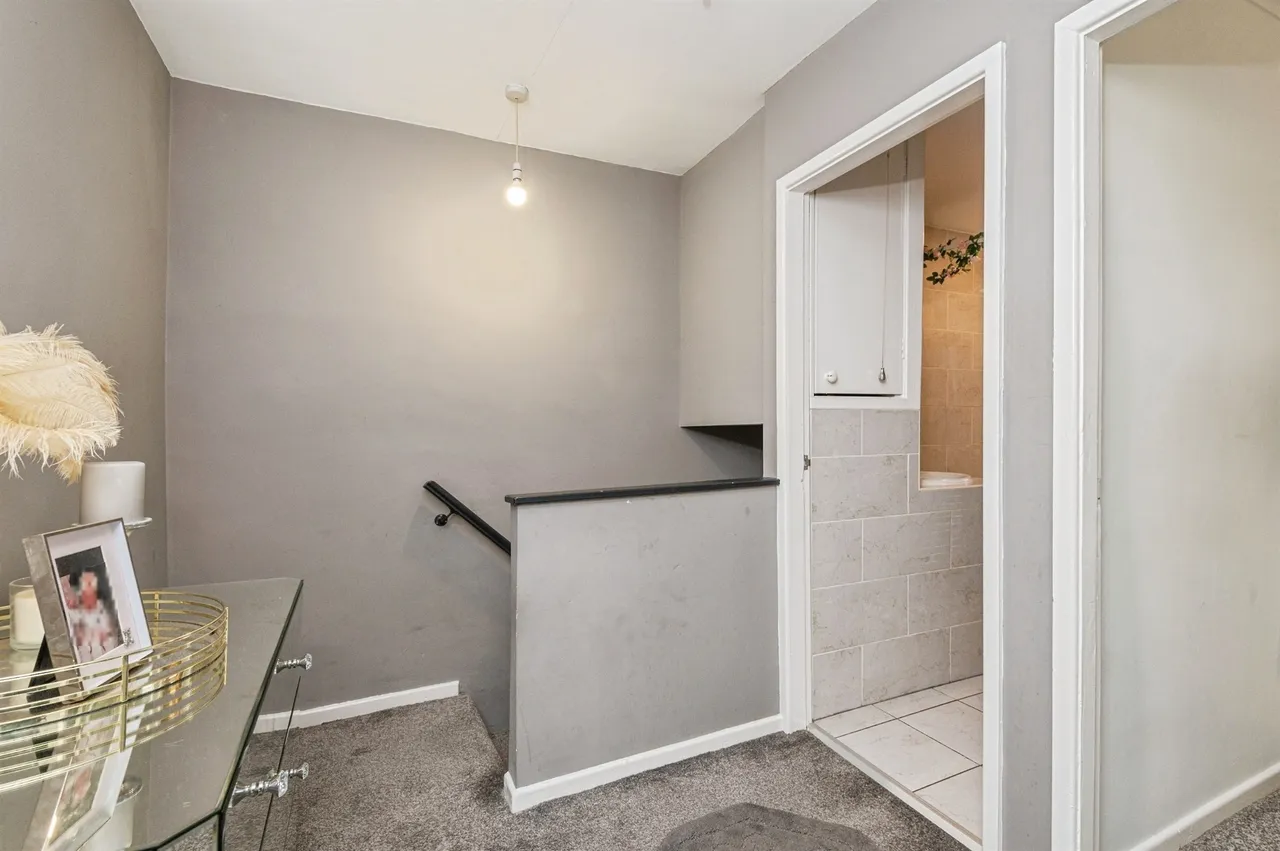 Beaumont Place, Batley, WF17, photo 5