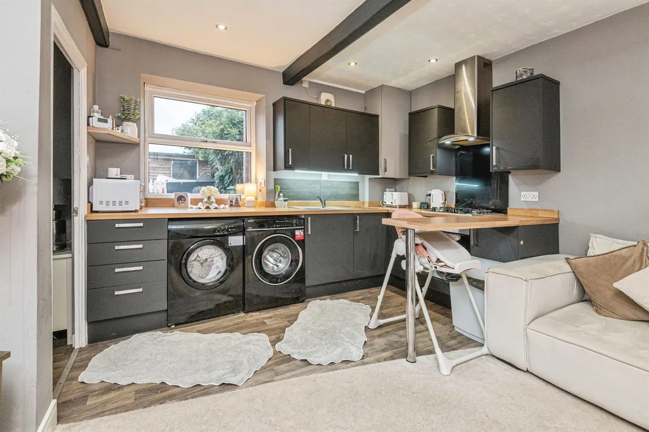 Beaumont Place, Batley, WF17, photo 8
