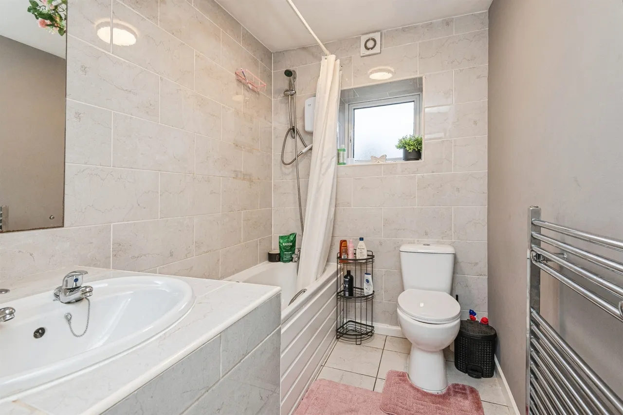 Beaumont Place, Batley, WF17, photo 3