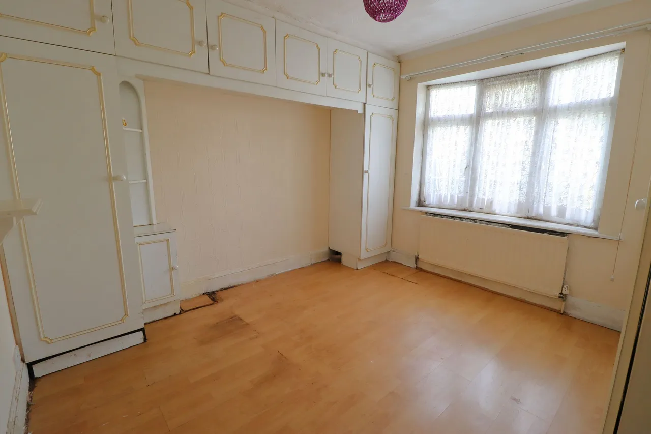 Highfield Crescent, Rayleigh, SS6, photo 7