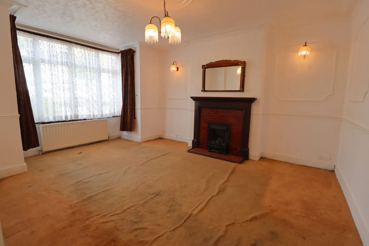 Highfield Crescent, Rayleigh, SS6, photo 6