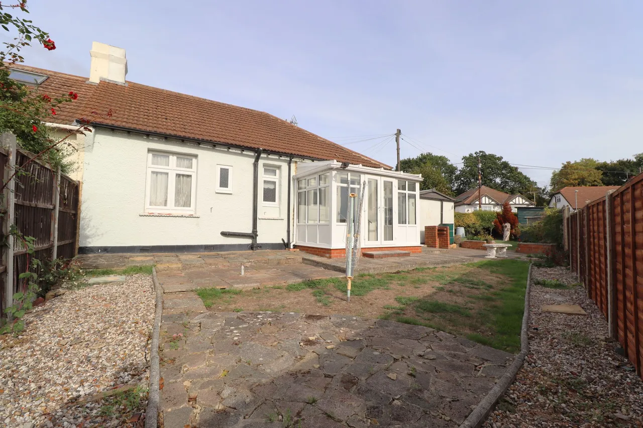 Highfield Crescent, Rayleigh, SS6, photo 4