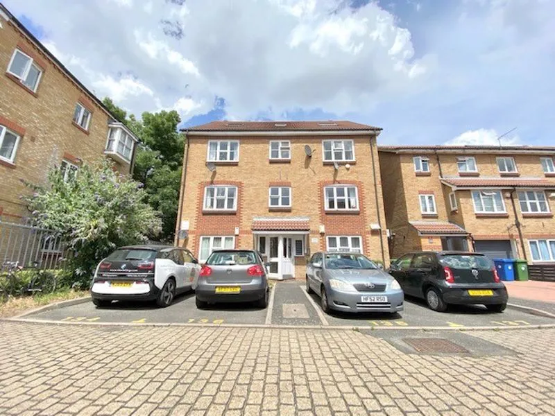 2 bed flat to rent — Bushwood Drive, London SE1 5RE