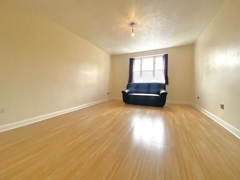 Bushwood Drive, London SE1 5RE, photo 4