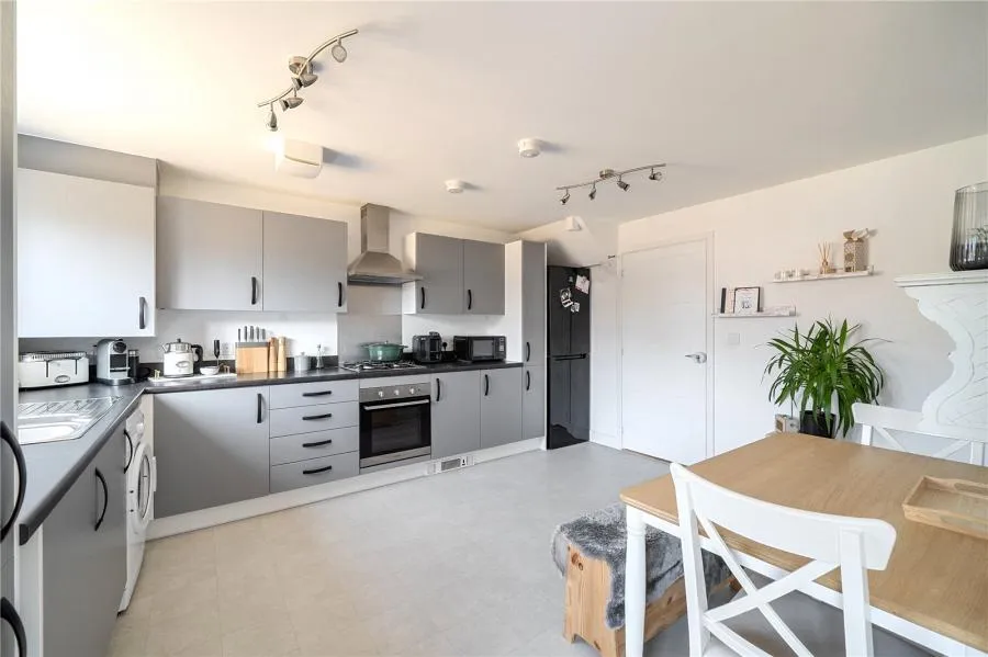 Castello Road, Brockworth, GL3, photo 3