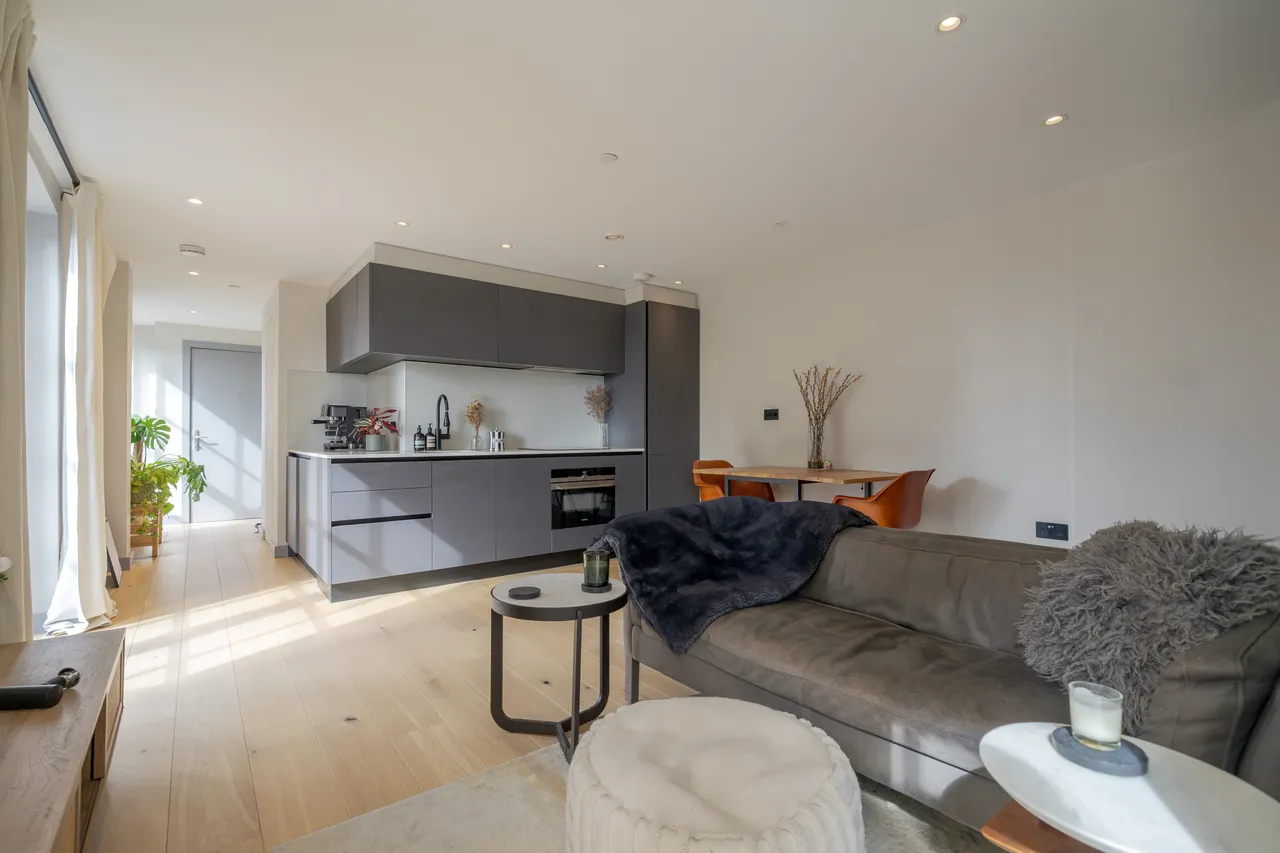 1 bed flat for sale — Harrow Road, London, W9